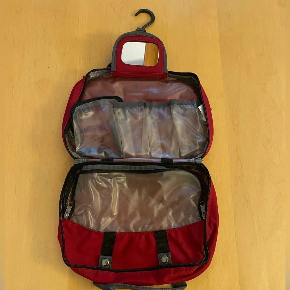 RICARDO BEVERLY HILLS - TRAVEL ACCESSORY ZIPPER BAG